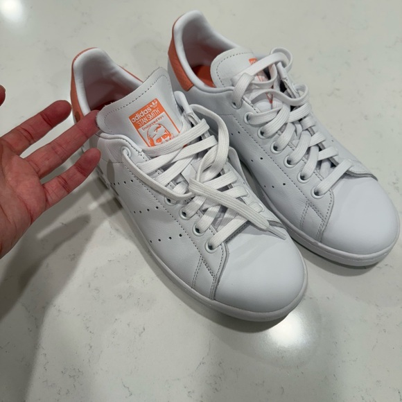 Adidas White and Peach Stan Smith Shoes - Picture 1 of 5
